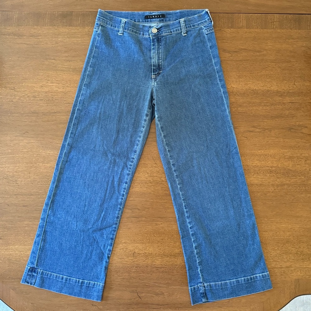 Amazing Theory wide leg capri jeans size 6